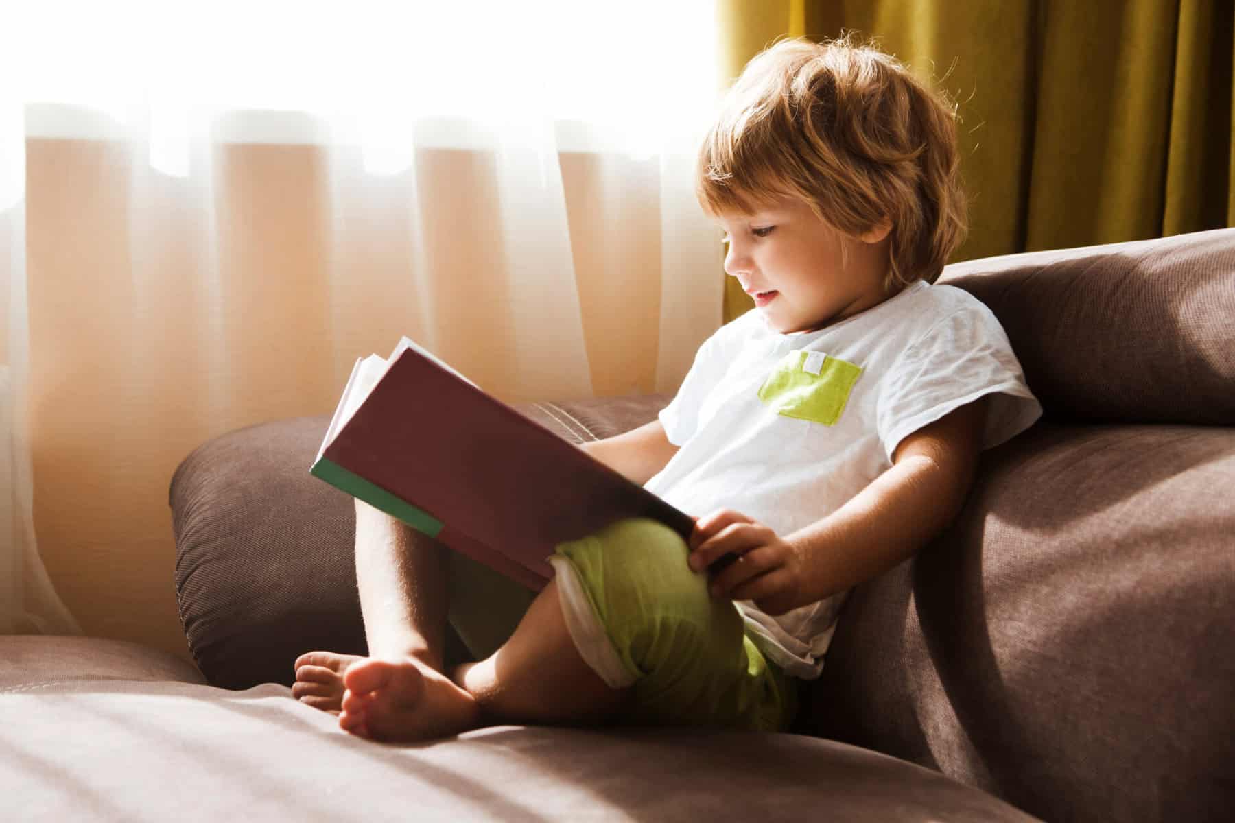 a-guide-to-homeschooling-a-child-with-dyslexia-miacademy